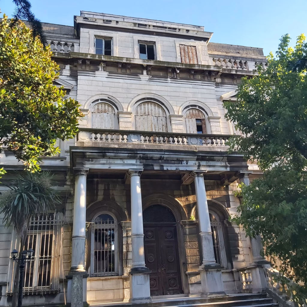 Kadıköy Mitsubishi Heavy Yetkili Servisi 4 kadikoy moda tarihi binalar